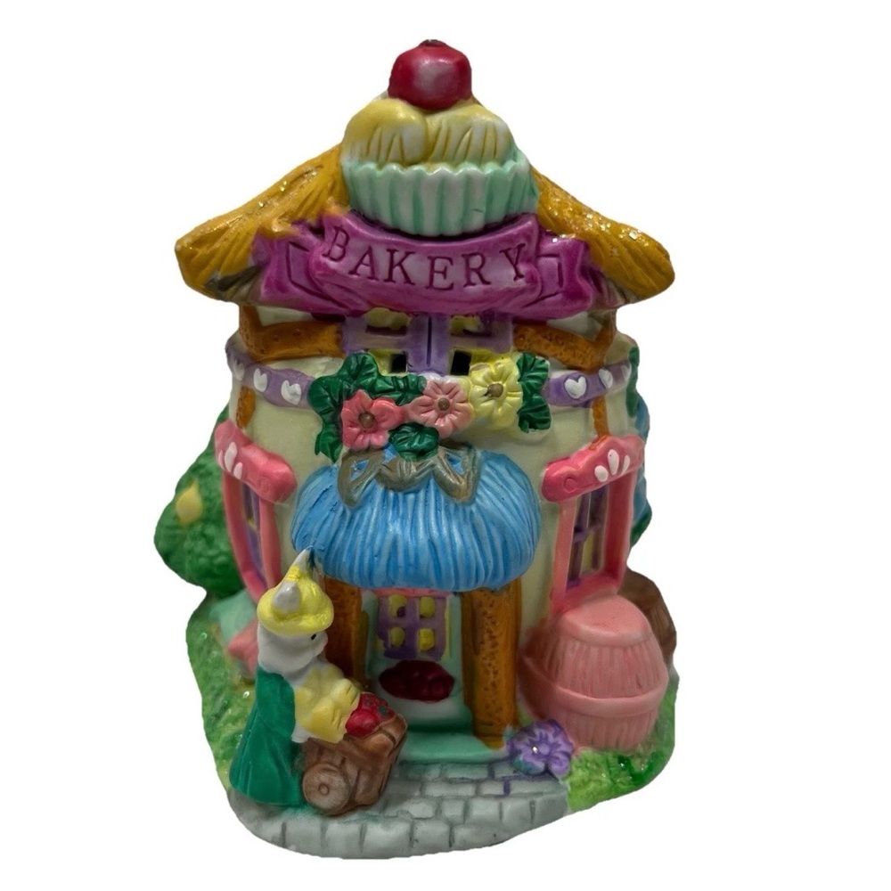 Hoppy Hollow 2002 Bakery House Easter Bunny Cottage Village Figurine Decor